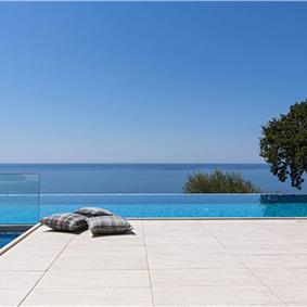 3 bedroom villa with pool & sea views, Agios Mathaios, sleeps 6